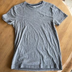 Hollister tee